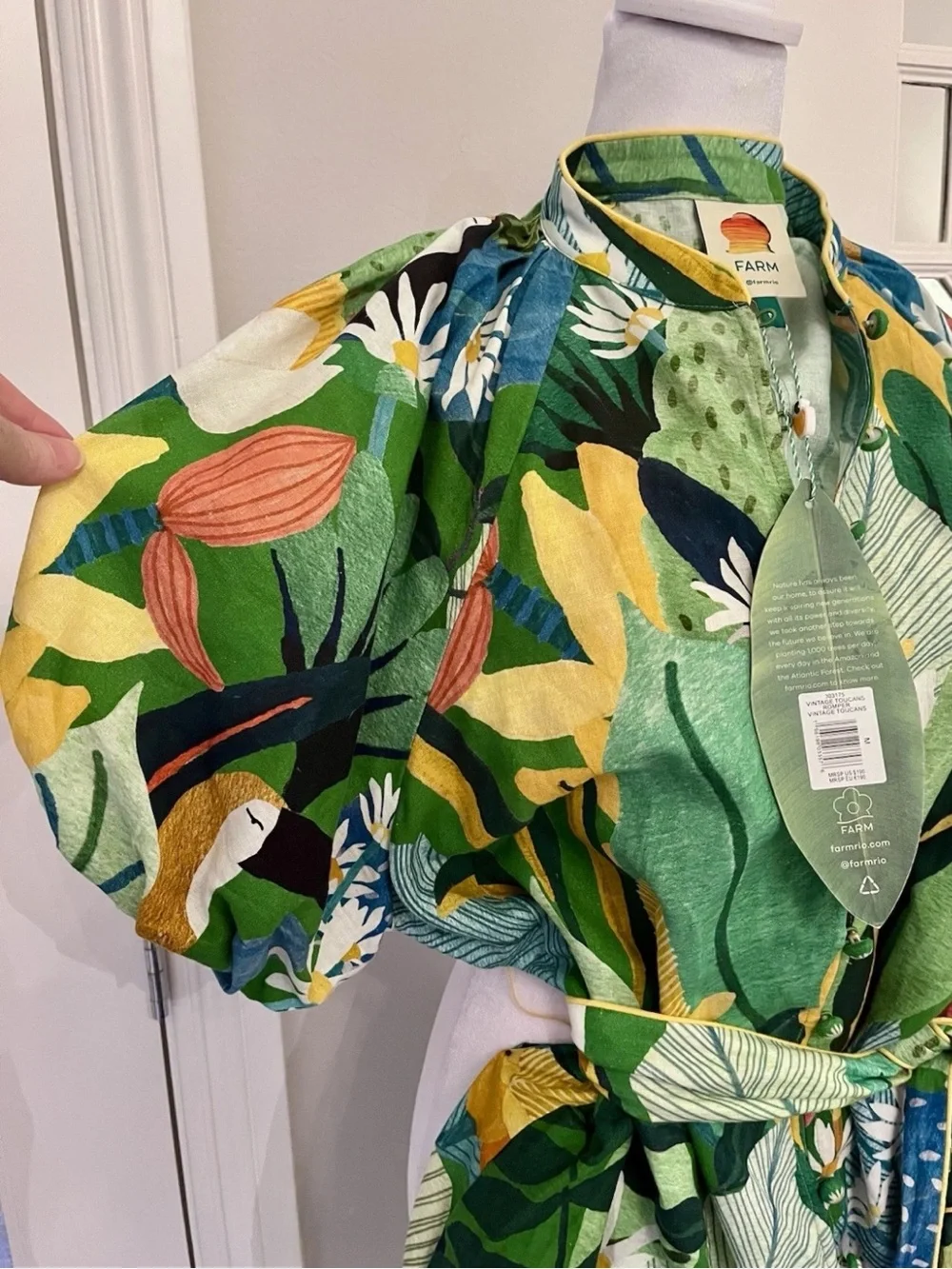 FARM RIO Romper Toucans Linen Blend Belted Green Multicolor - Size Medium NWT